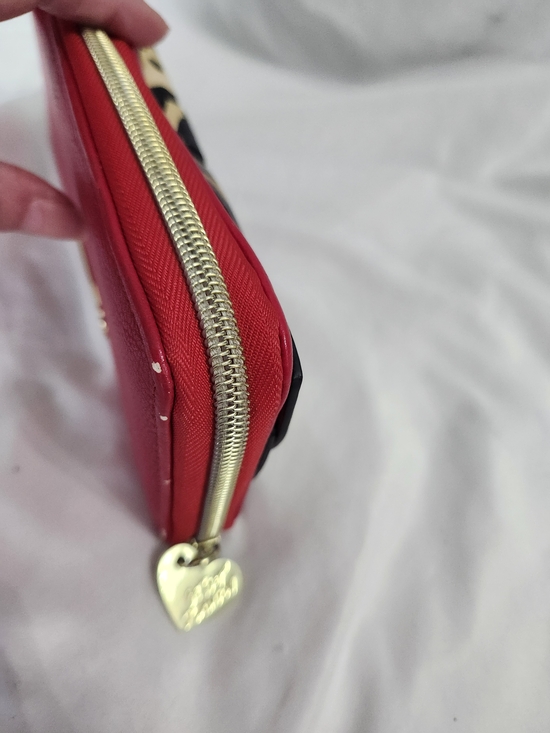 Betsey Johnson Red Zip Wallet with Leopard Bow Accent - Picture 5 of 12